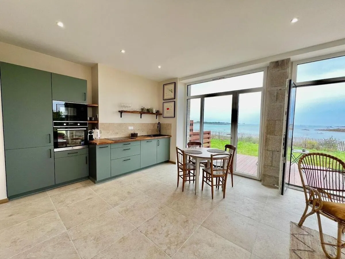 Magnifique Appartement - Vue Mer Santec 0*,